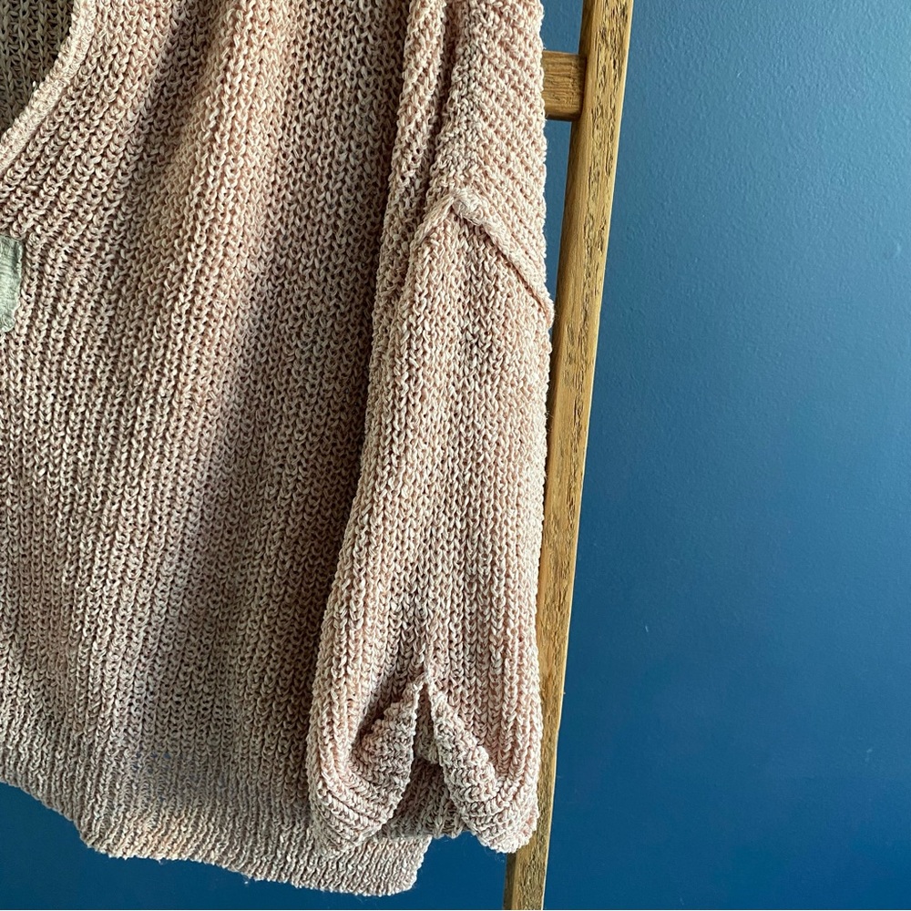 Free people knit sweater- light pink- size small - Picture 3 of 5